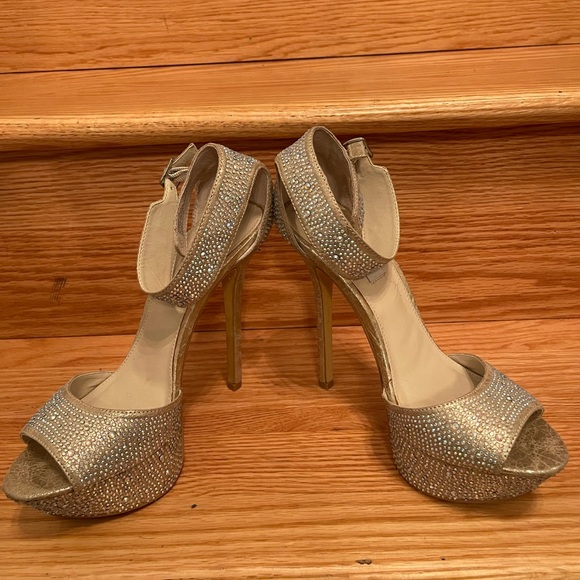 🌸 Steve Madden Pre Loved Carrie Beaded Heels w/ Ankle Strap Platforms Size 8.5 - Picture 15 of 15